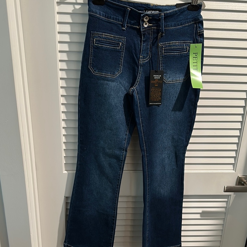 NWT Sandpiper Premium Super Denim Bootcut Jeans fits 5’ 4” and under.